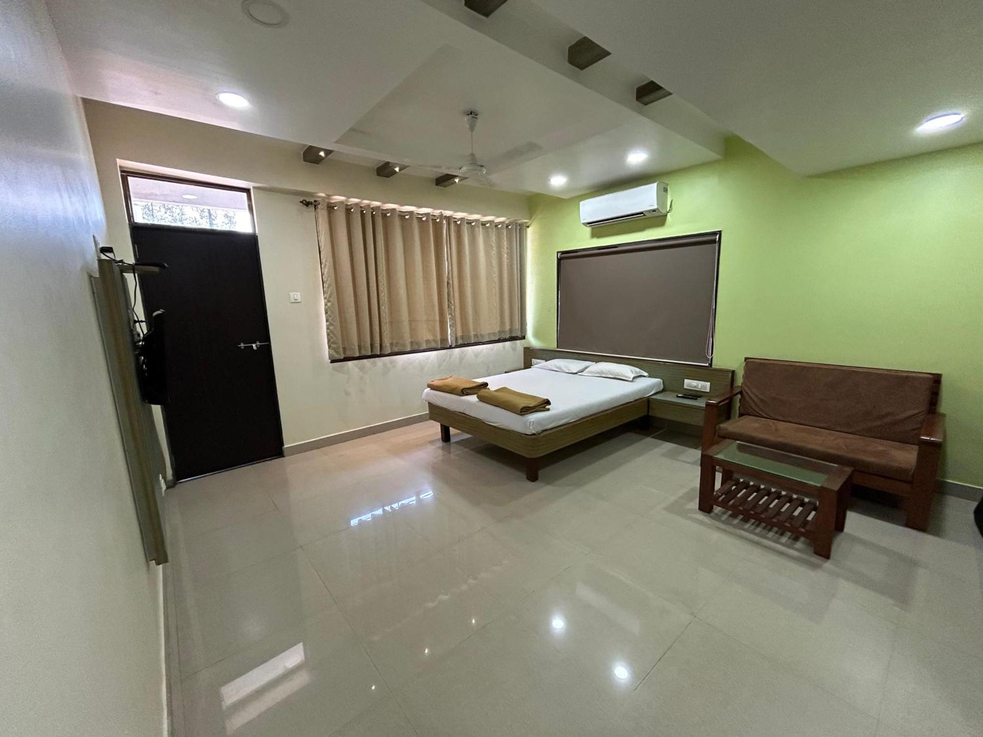 Hotel Aaba'S Gomantak Sawantwadi Экстерьер фото