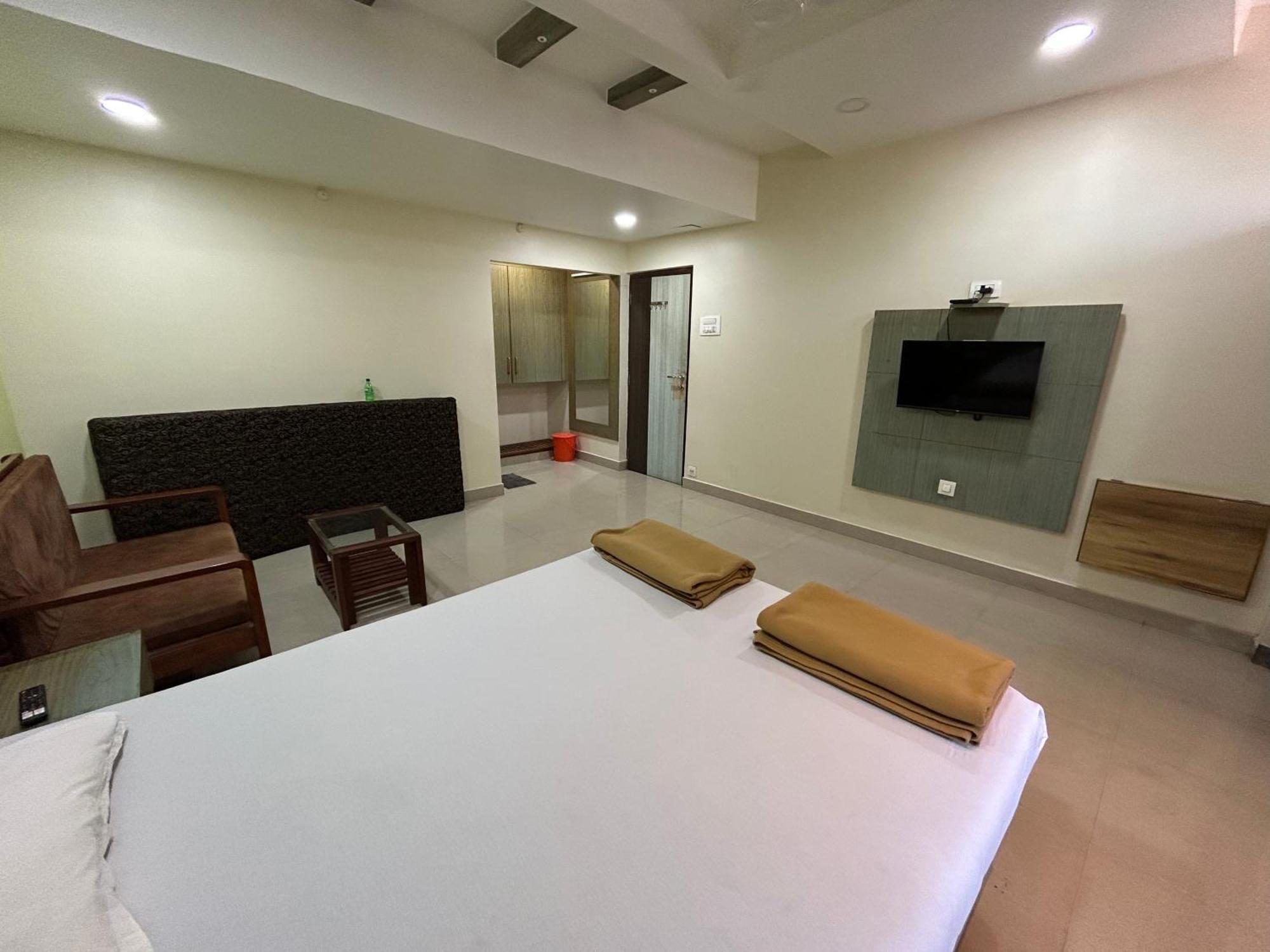 Hotel Aaba'S Gomantak Sawantwadi Экстерьер фото